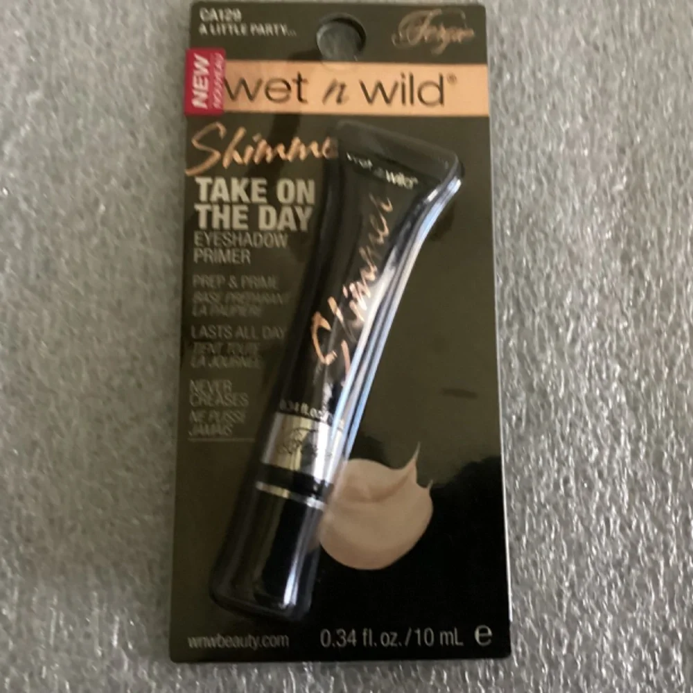 Wet N Wild Fergie Shimmer Take On The Day Eyeshadow Primer New With Tag
